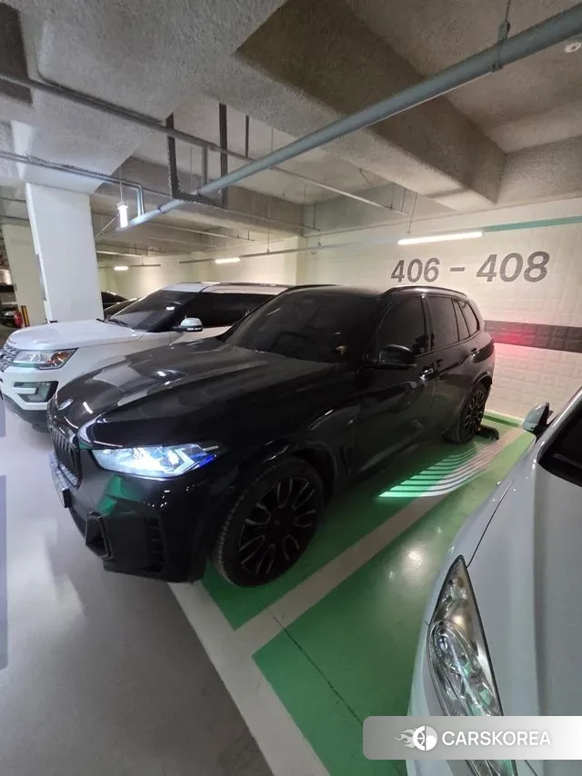 BMW X5 (G05) 2025 Черный из Кореи, фото 2