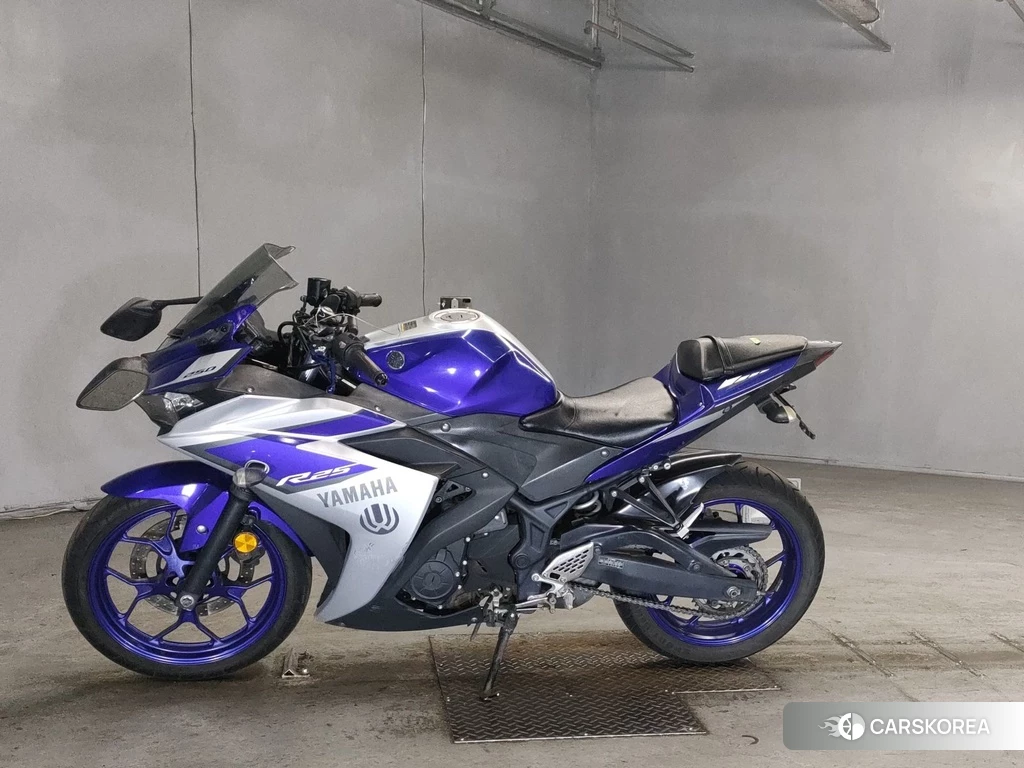 Проданный Yamaha YZF-R25 2015 из Японии