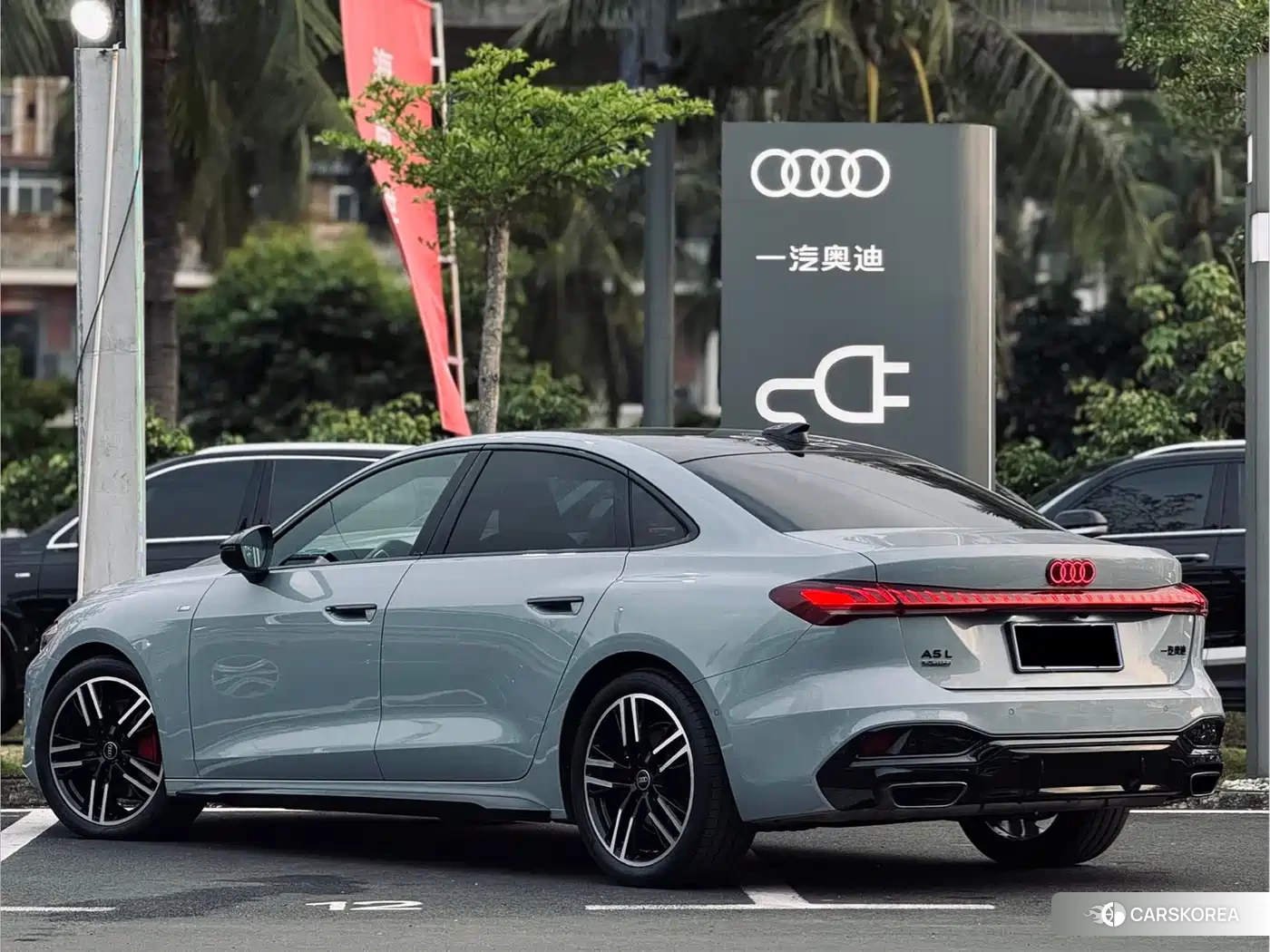 Audi A5L id 4576426 из Китая 12