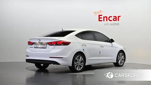 Hyundai Avante AD id 3077030 из Кореи 12