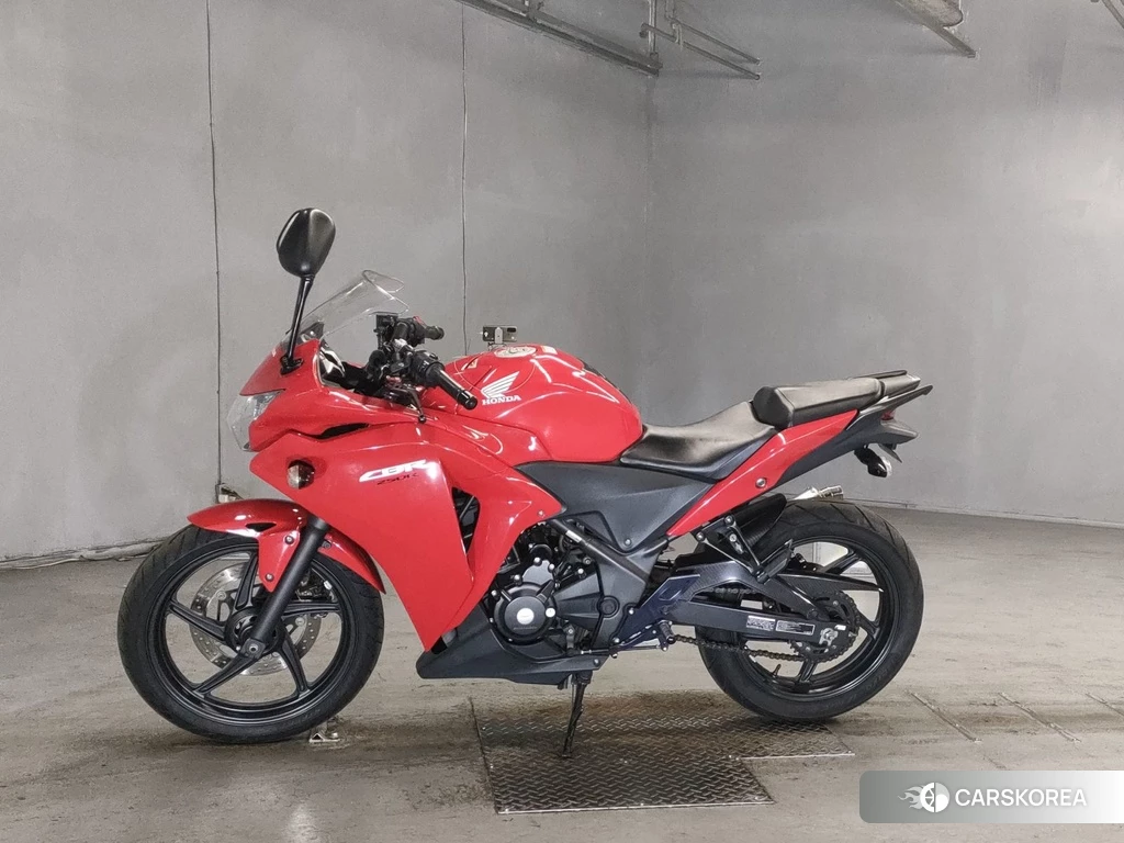 Проданный Honda CBR250R 2013 из Японии, фото 2