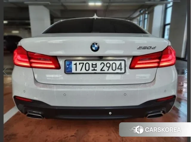 BMW 5 Series (G30) 2020 Белый из Кореи, фото 2