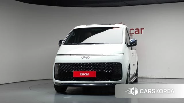Hyundai Staria 2025 Белый из Кореи, фото 2