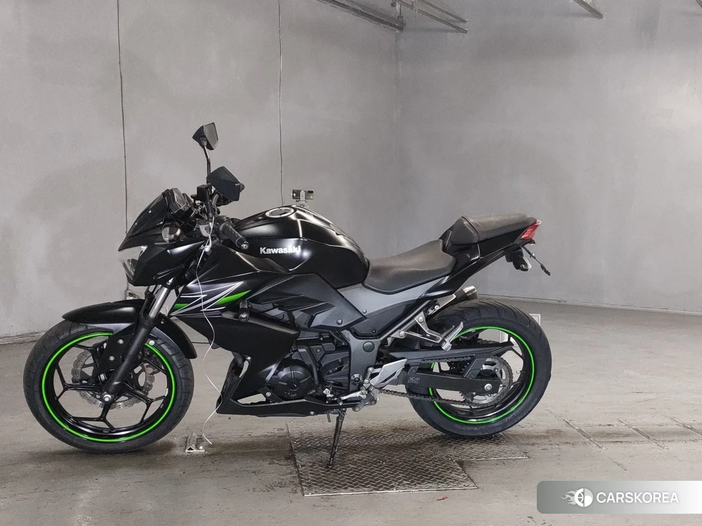 Проданный Kawasaki Z250 2014 из Японии, фото 2