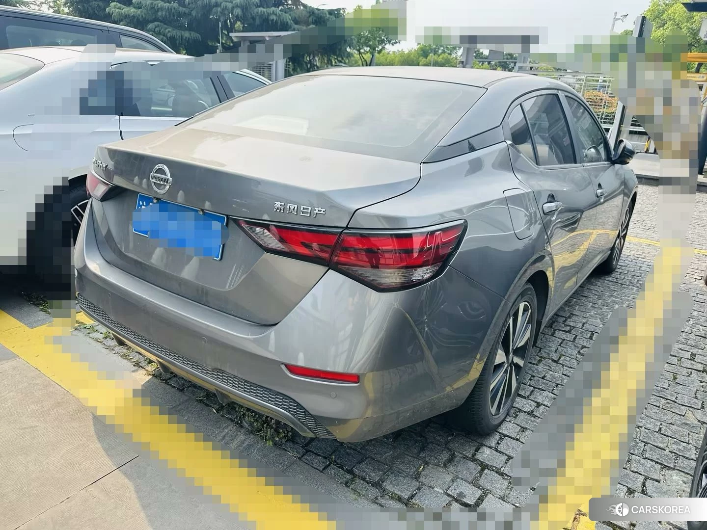 Nissan Xuan Yi 2021 Темно-серый из Китая, фото 2
