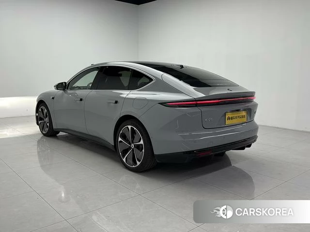 Weilai ET5 id 4190399 из Китая 12