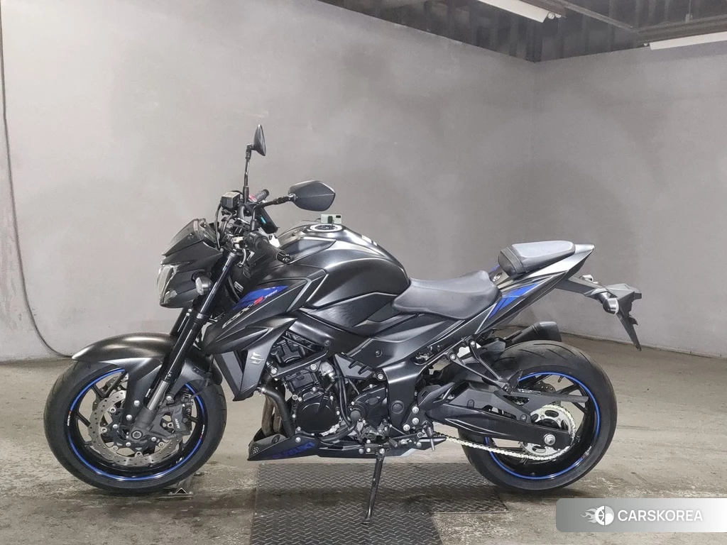 Проданный Suzuki GSX-S750 2020 из Японии, фото 2