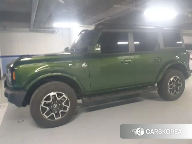 Ford Bronco 6th Generation 2023 Светло-зеленый из Кореи, фото 2