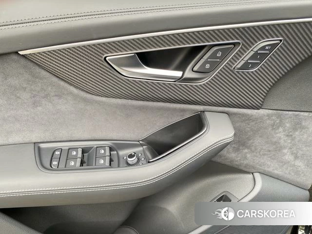 Audi SQ7 id 3968658 из Китая 12