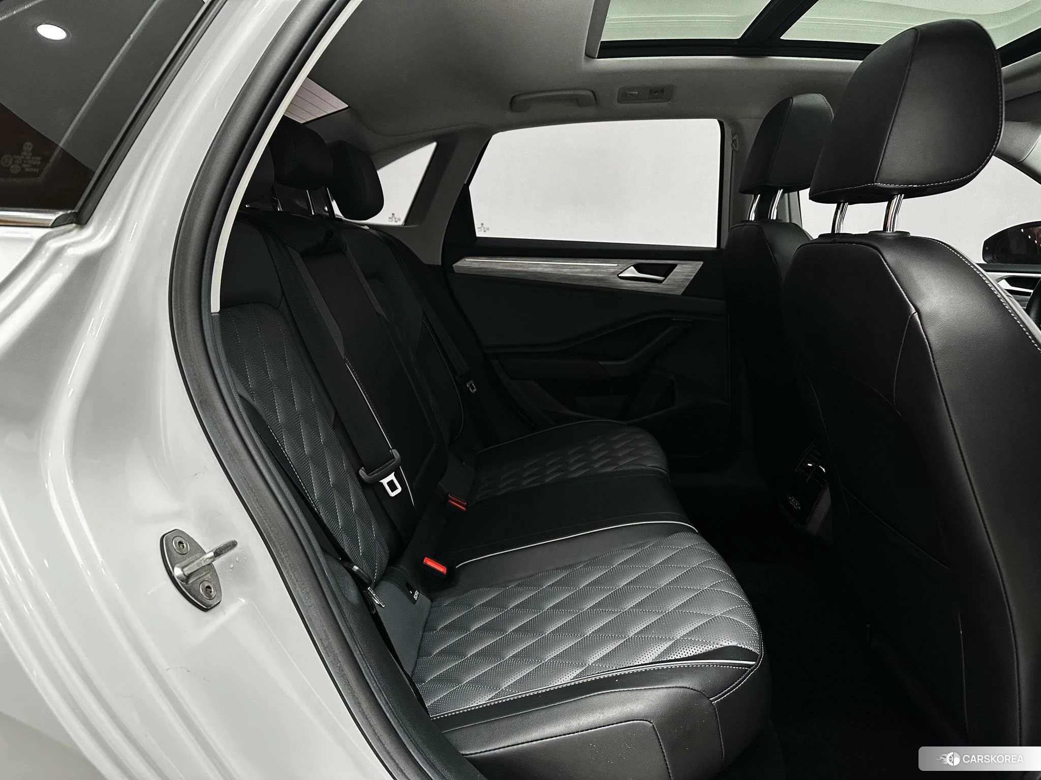 Volkswagen Sagitar id 4514874 из Китая 12