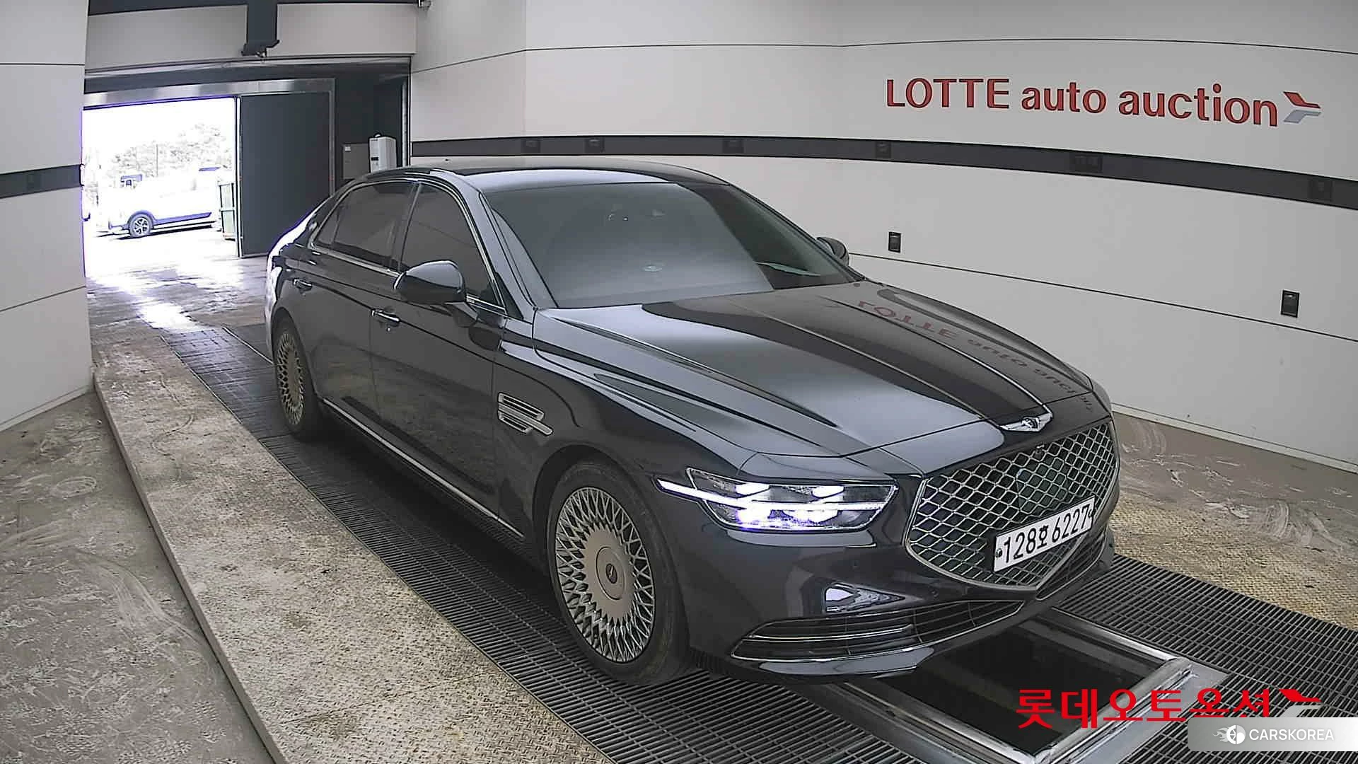 Hyundai G90 id 3869354 из Кореи 12