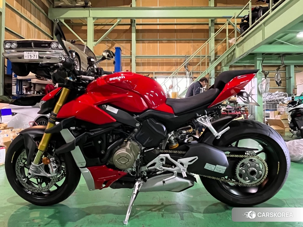 Проданный Ducati STREETFIGHTER V4 S 2020 из Японии, фото 2
