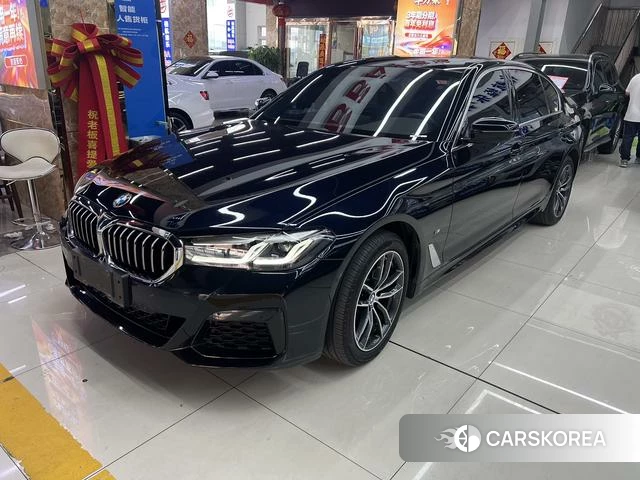 BMW 5 series 2022 Черный из Китая, фото 2