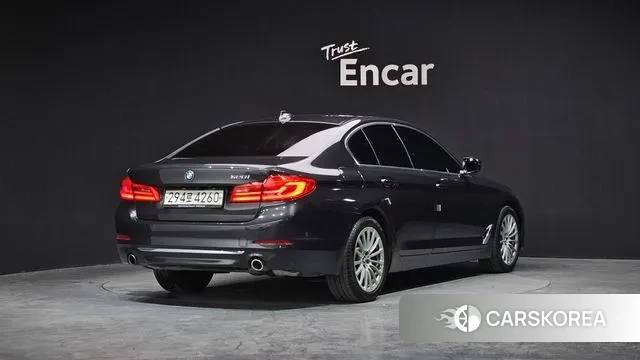 BMW 5 Series (G30) id 3552161 из Кореи 12