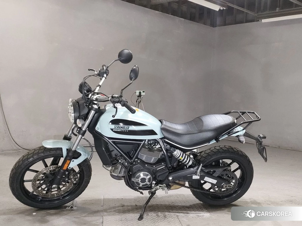 Проданный Ducati SCRAMBLER SIXTY2 2016 из Японии