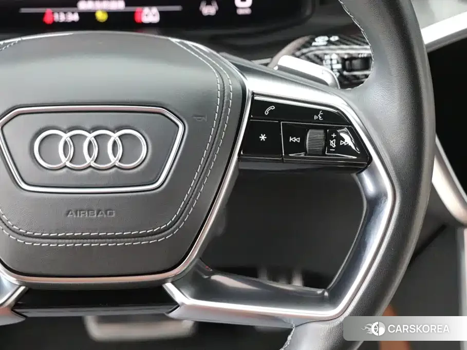 Audi A7L id 4601926 из Китая 12