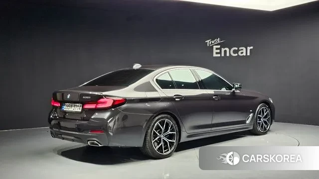 BMW 5 Series (G30) id 3053821 из Кореи 12