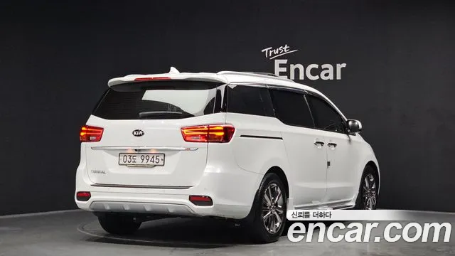 Kia The New Carnival id 2388665 из Кореи 12