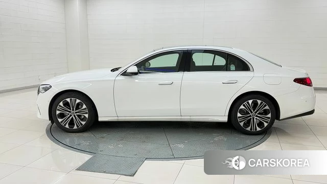 Mercedes-Benz E-Class W214 id 4649627 из Кореи 12