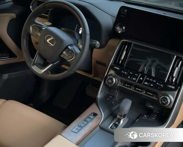 Lexus LX 2025 Темно-серый из Китая, фото 4