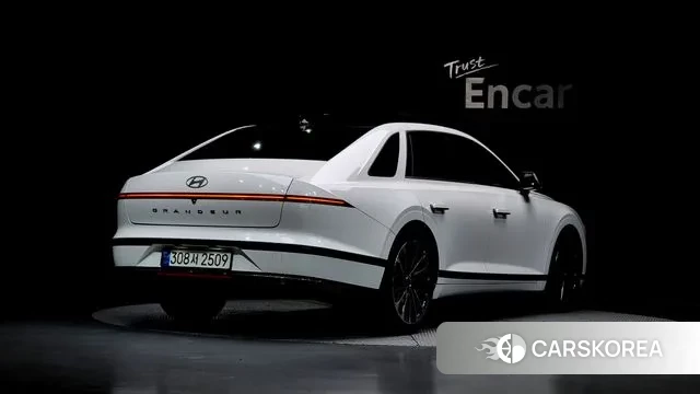 Hyundai Grandeur Hybrid (GN7) id 3410828 из Кореи 12