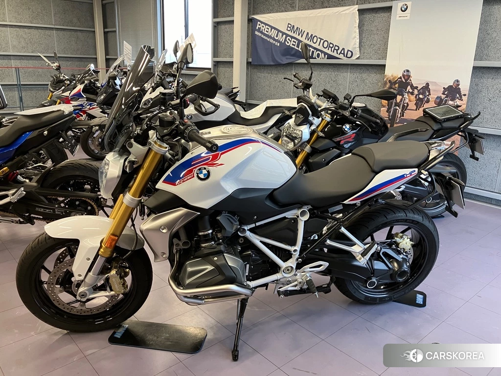 Проданный BMW R1250R 2020 из Японии