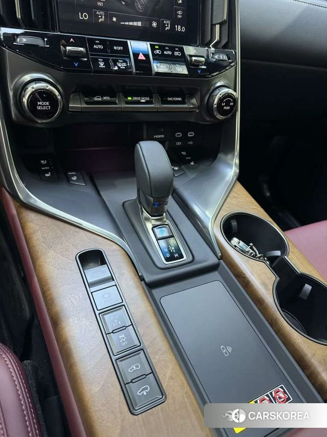 Lexus LX id 4333926 из Китая 8