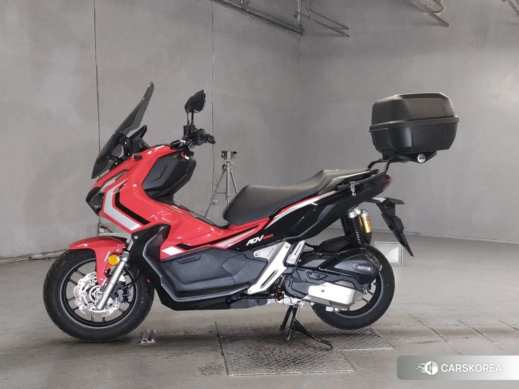 Проданный Honda ADV150 2019 из Японии, фото 2