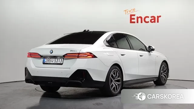 BMW 5 Series (G60) id 3775868 из Кореи 12