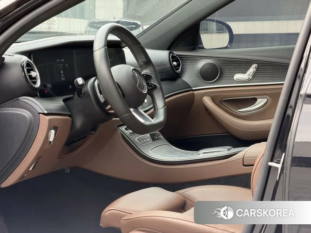 Mercedes-Benz E-class id 4217378 из Китая 6