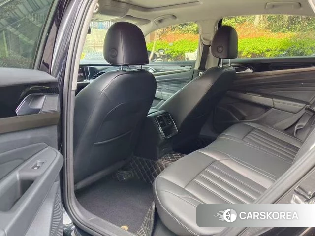 Volkswagen Passat 2021 Черный из Китая, фото 2