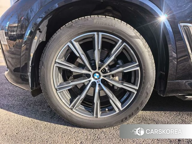 BMW X5 id 3889825 из Китая 12