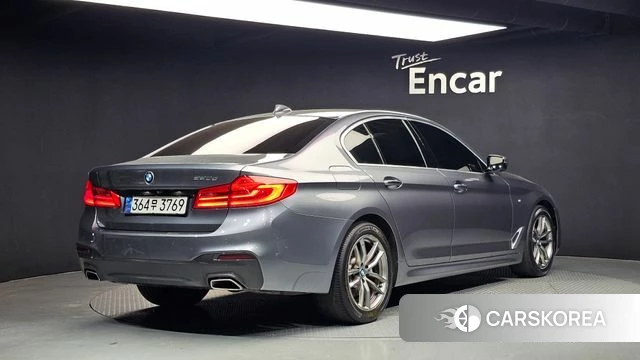 BMW 5 Series (G30) id 4471760 из Кореи 12