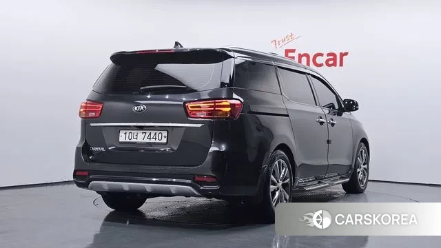 Kia The New Carnival id 3449718 из Кореи 12