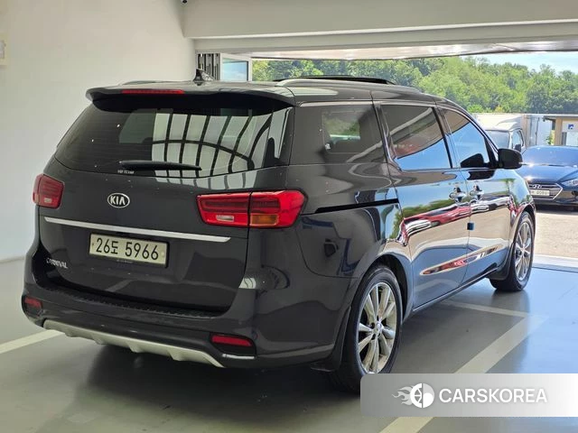 Kia The New Carnival id 4780921 из Кореи 11