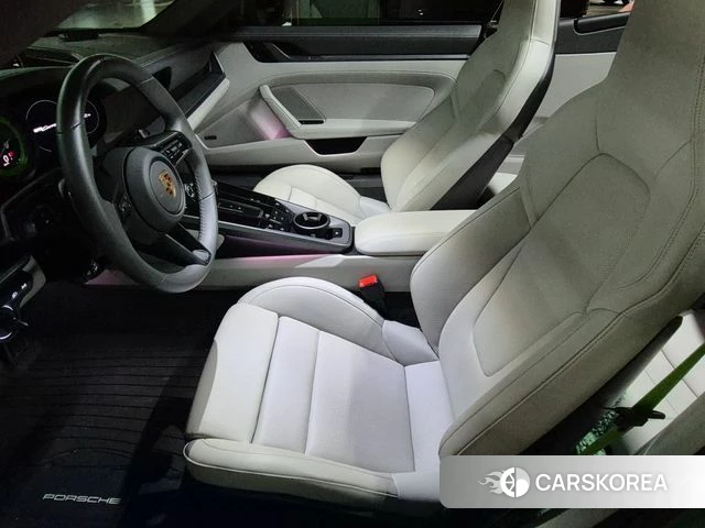 Porsche 911(992) 2023 Зеленый из Кореи, фото 3
