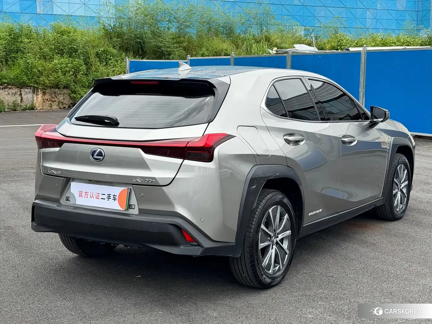 Lexus UX 2023 Silver/gray из Китая, фото 5