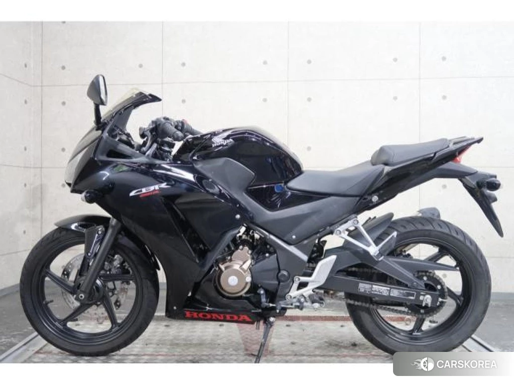 Проданный Honda CBR250R 2017 из Японии, фото 2