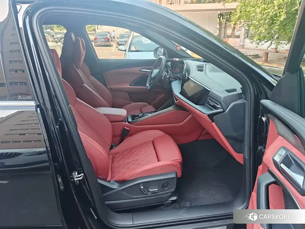 Audi Q5L id 4515566 из Китая 12