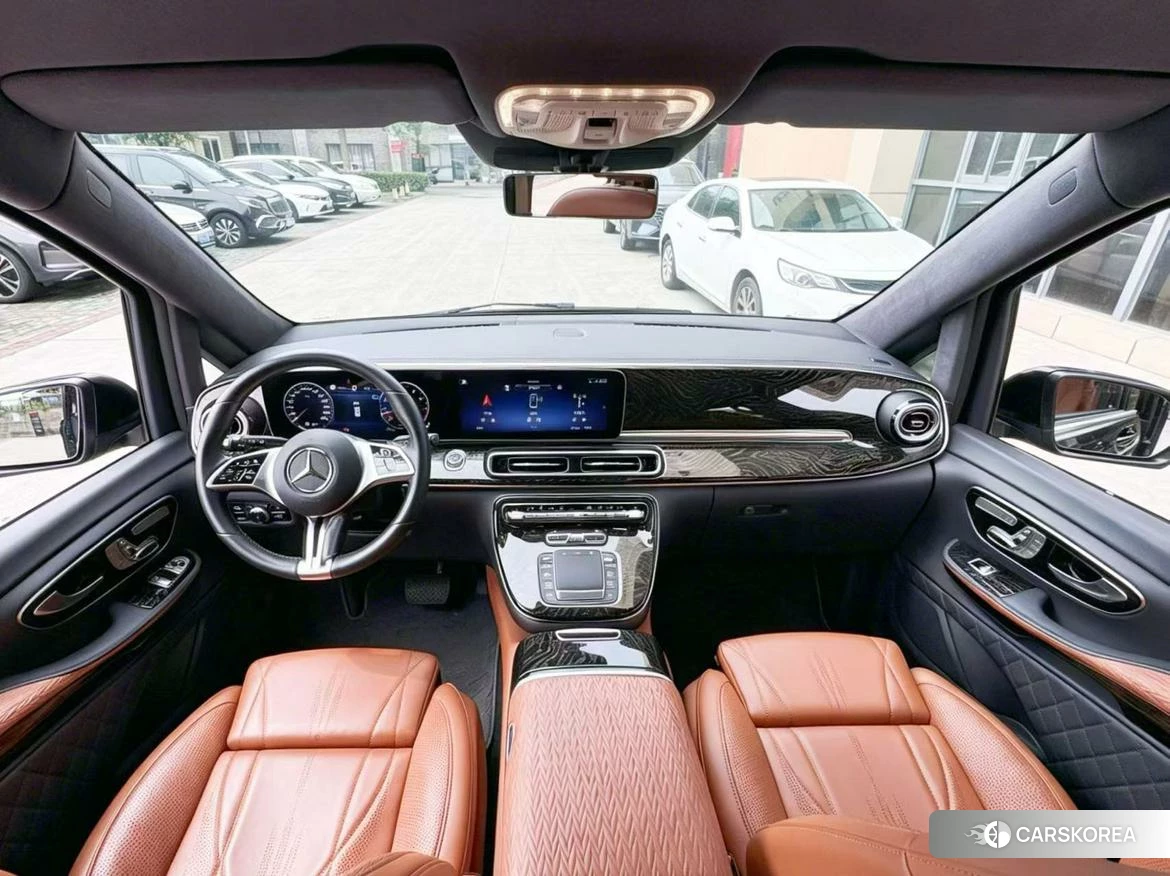 Mercedes-Benz V-class 2024 Черный из Китая, фото 2