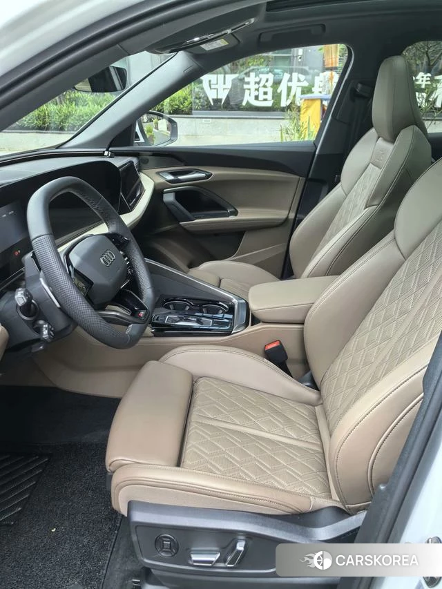 Audi Q5L 2026 Белый из Китая, фото 2