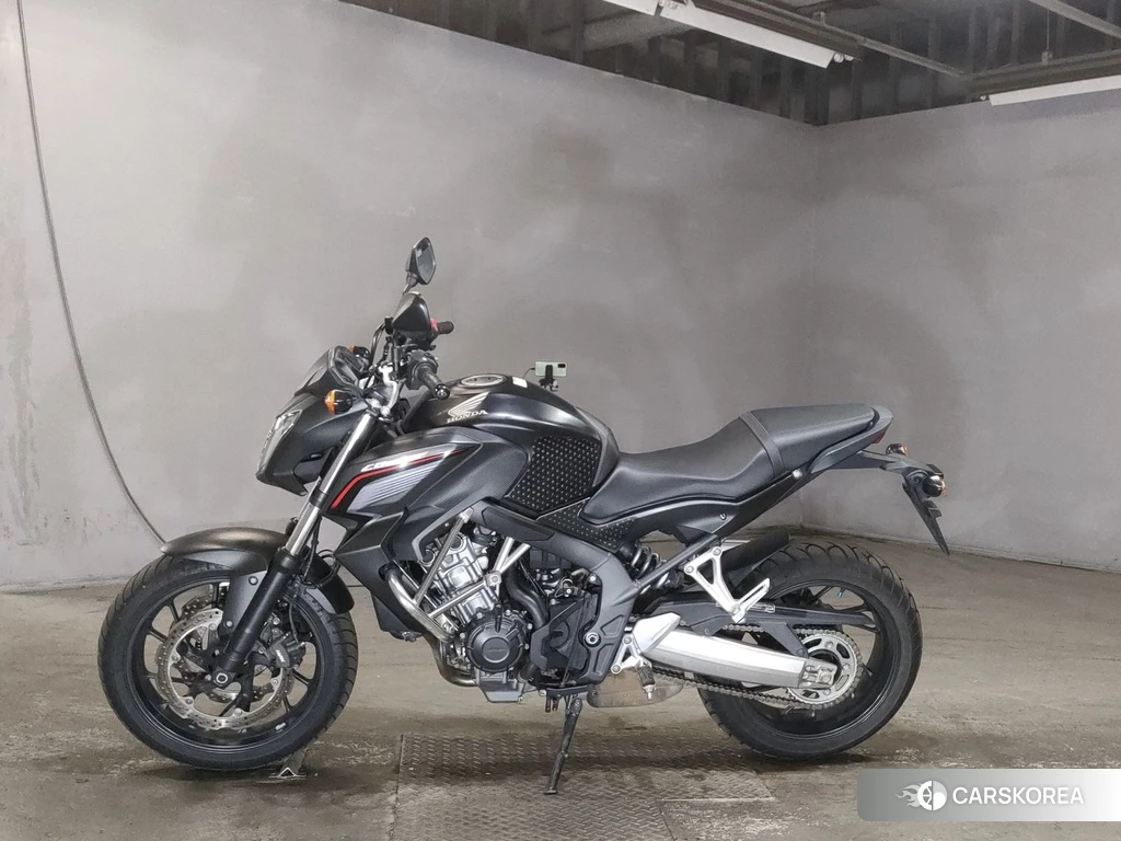 Проданный Honda CB650F 2014 из Японии, фото 2