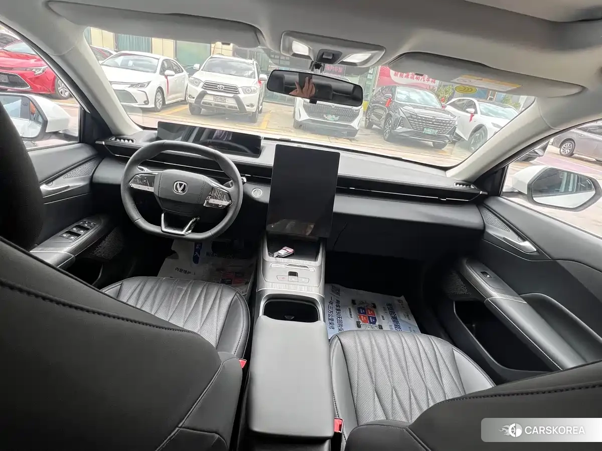 Chang'an Yidong PHEV 2026 Белый из Китая, фото 2