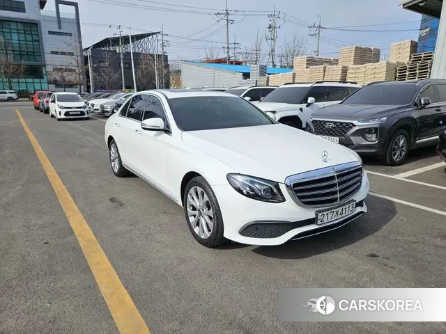 Mercedes-Benz E-Class W213 id 3709544 из Кореи 12