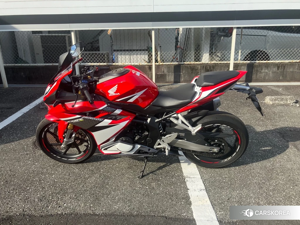 Проданный Honda CBR250RR 2017 из Японии, фото 2
