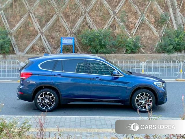 BMW X1 id 4297308 из Китая 9