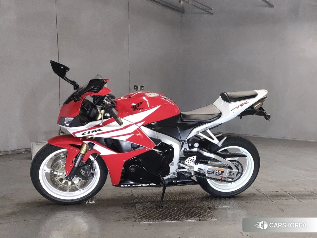 Проданный Honda CBR600RR 2021 из Японии