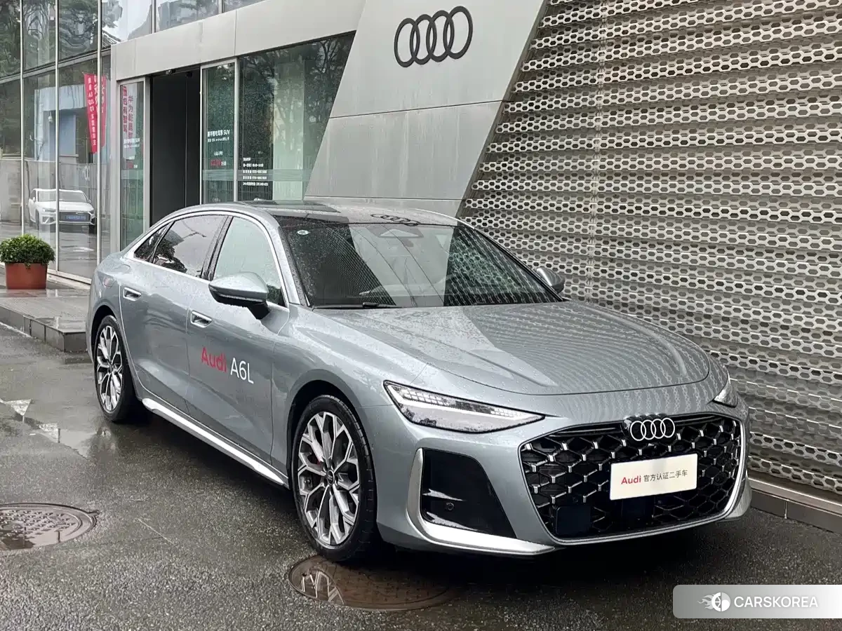 Audi A6L 2026 Silver/gray из Китая, фото 4