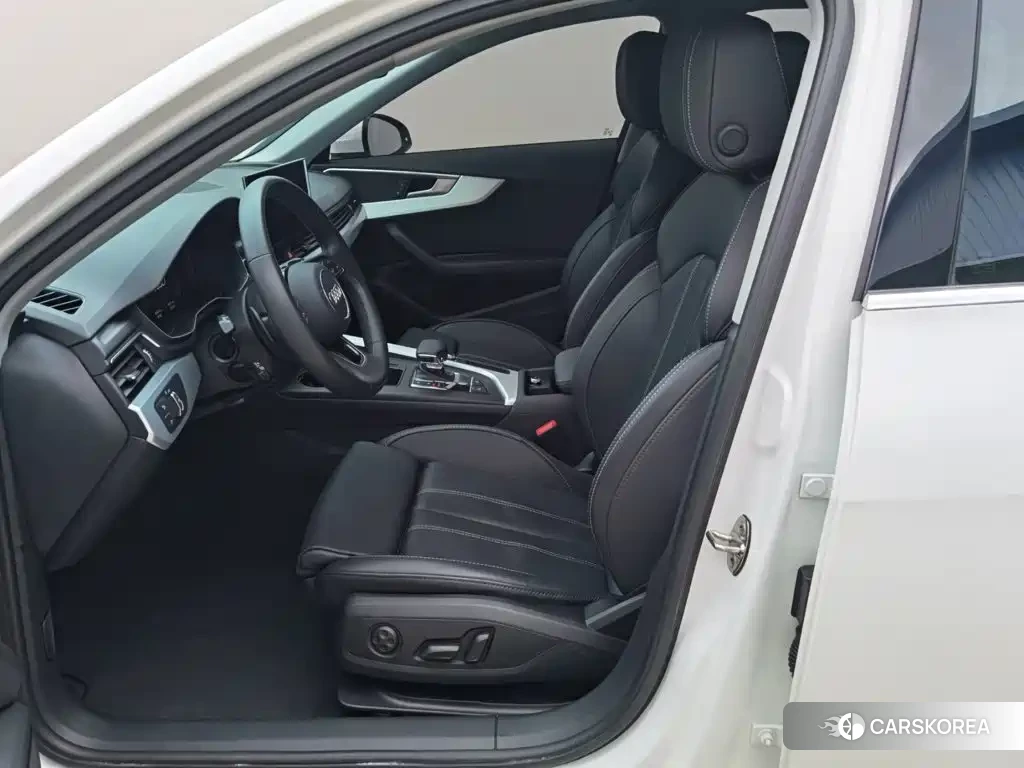 Audi A4L id 4654974 из Китая 12