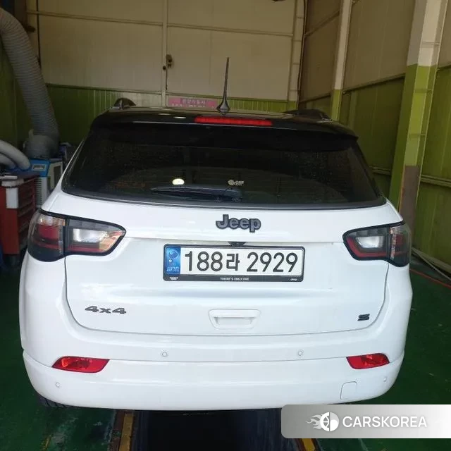 Jeep Compass 2nd Generation 2022 Белый из Кореи, фото 2